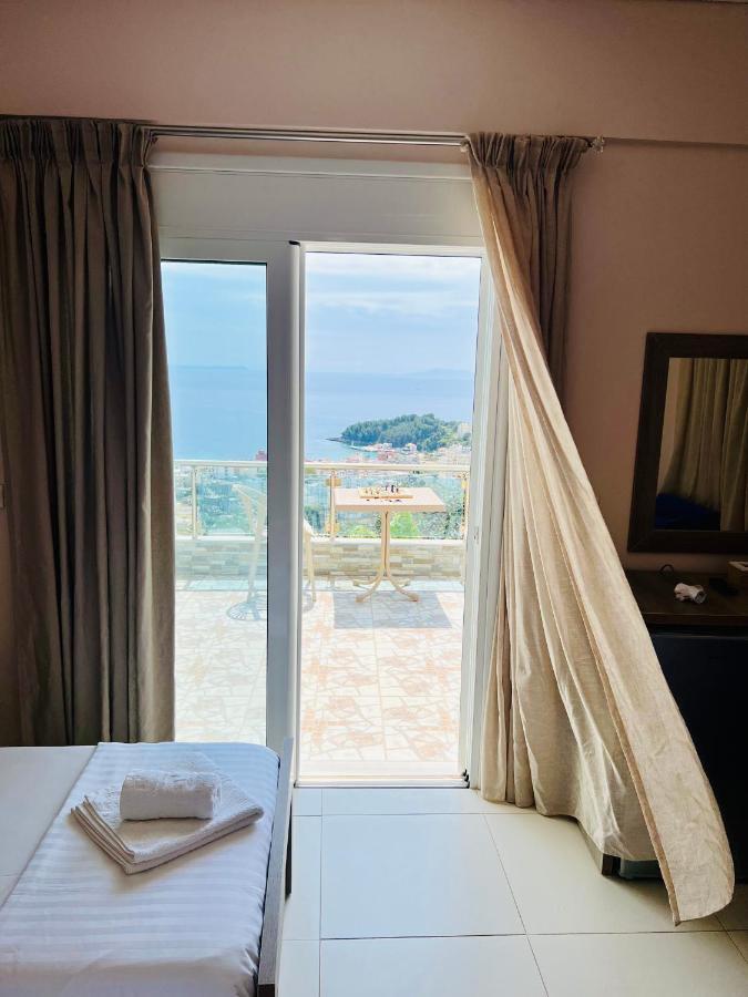 Mistral Inn Himare Exterior foto