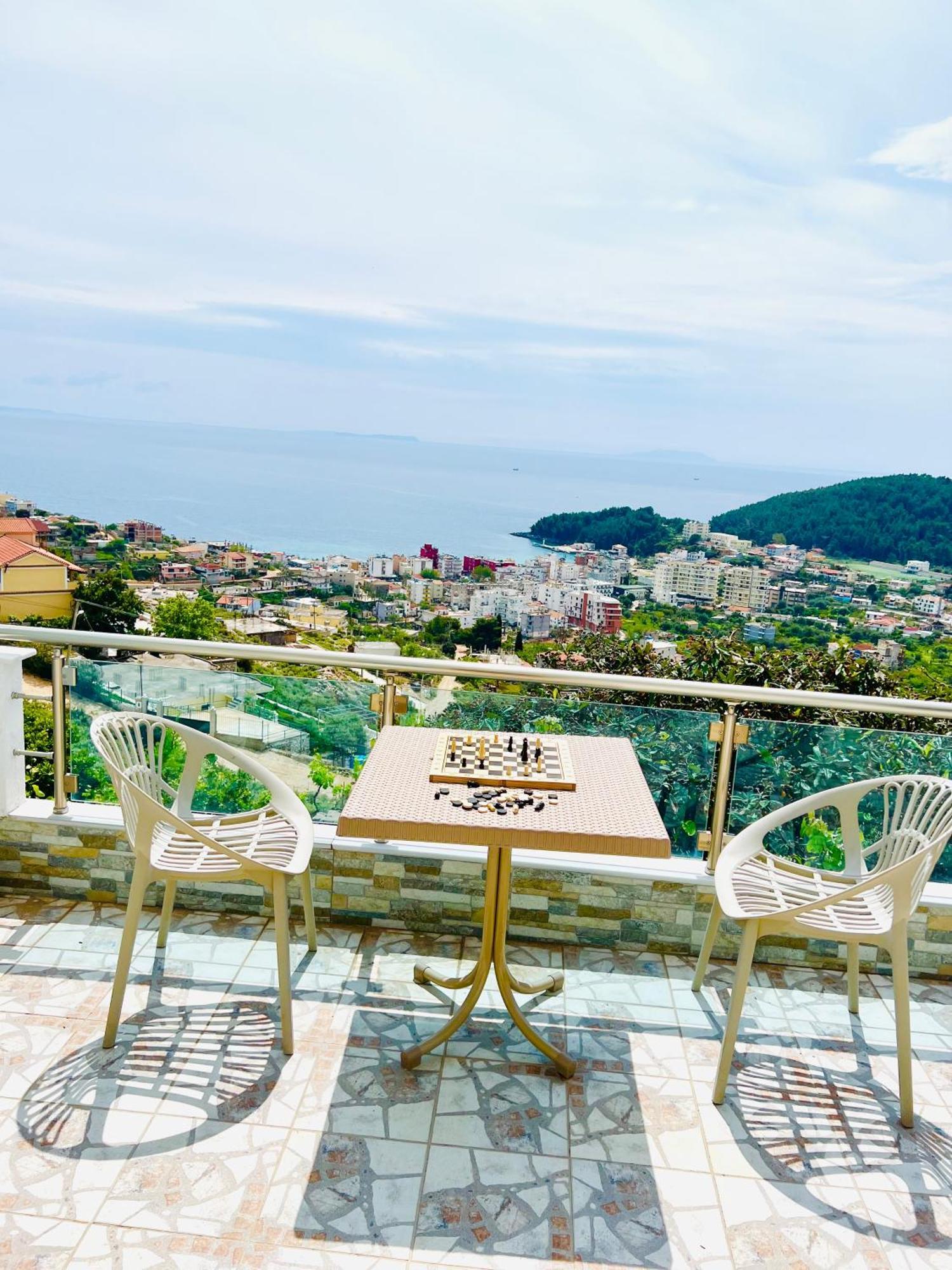 Mistral Inn Himare Exterior foto